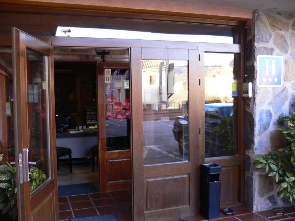 Hotel Dona Blanca Albarracín エクステリア 写真