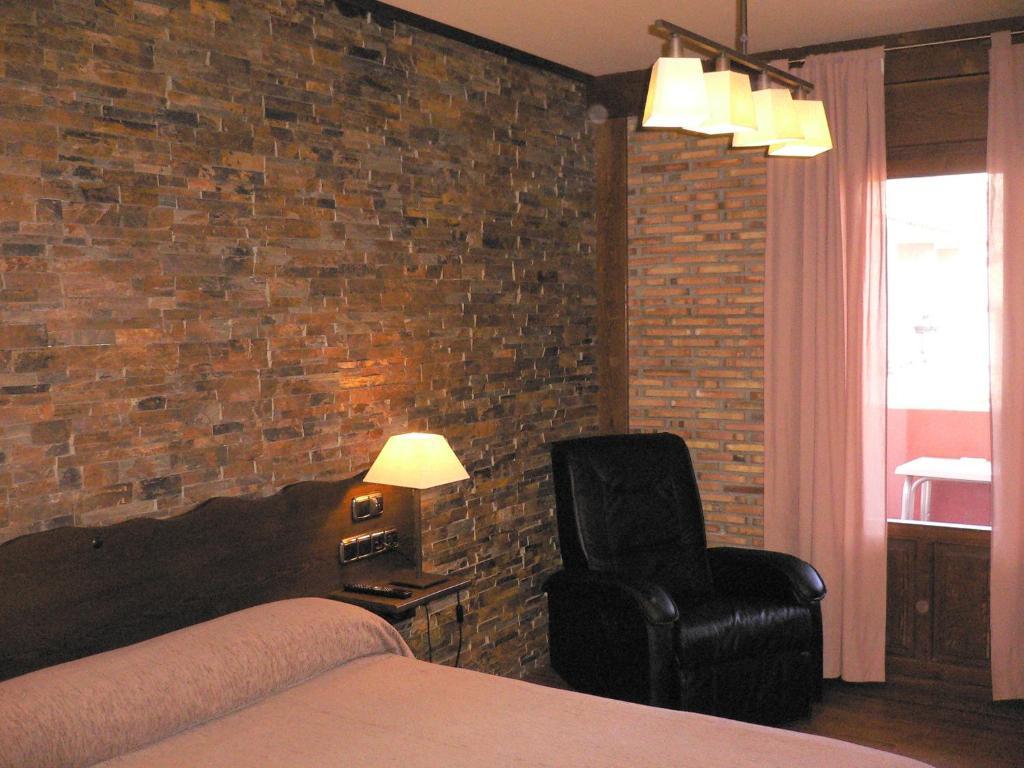 Hotel Dona Blanca Albarracín エクステリア 写真